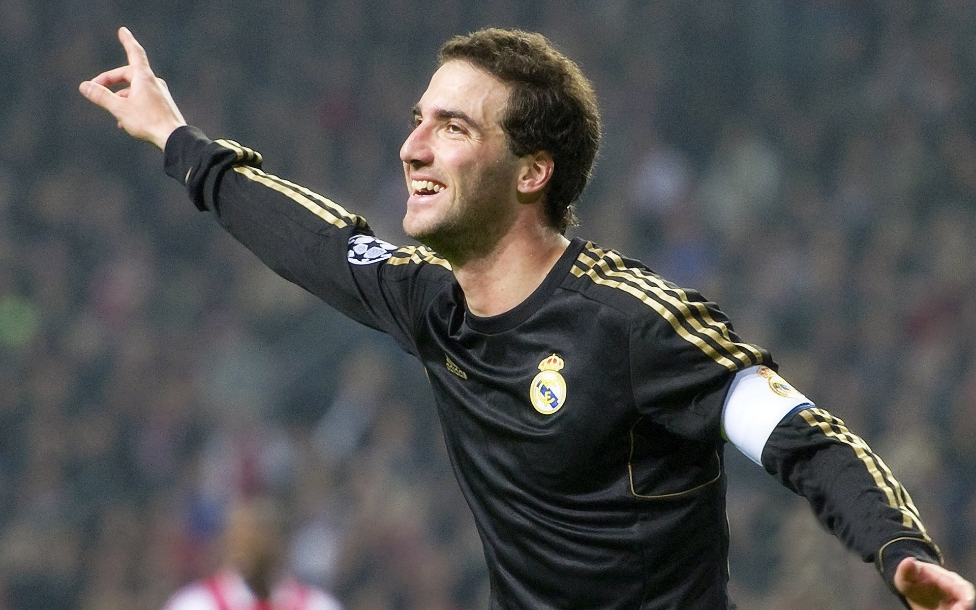 《电子竞技的未来已来：5G加持体验提升》，电子竞技未来展望