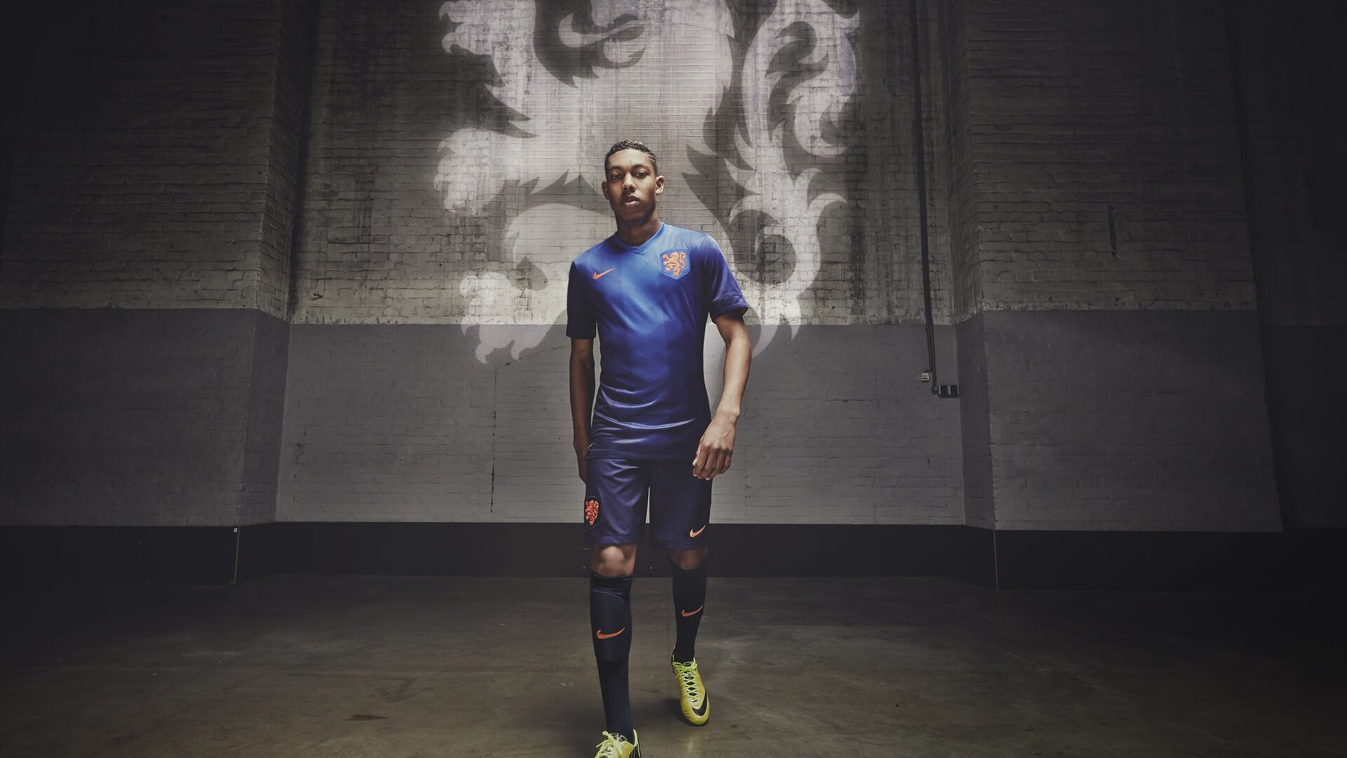 《电竞“黑马”战队崛起：逆境中的华丽转身》，电竞战队slogan