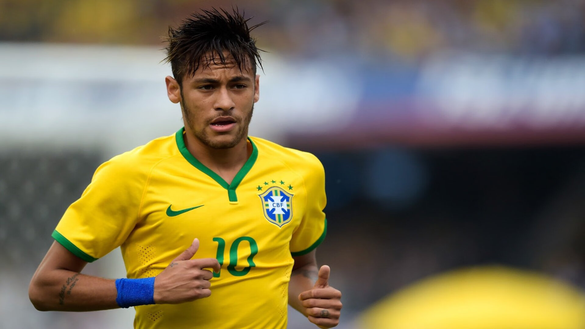 《电竞与高校合作：打造产学研一体化的新典范》，电竞学校和普通学校的区别